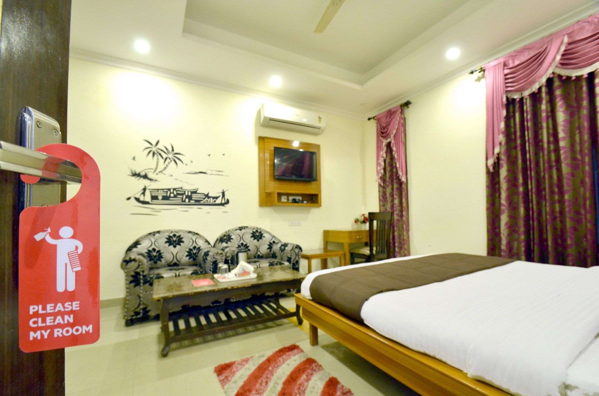 Oyo 5190 Hotel Golden Inn Chandigarh Exterior photo