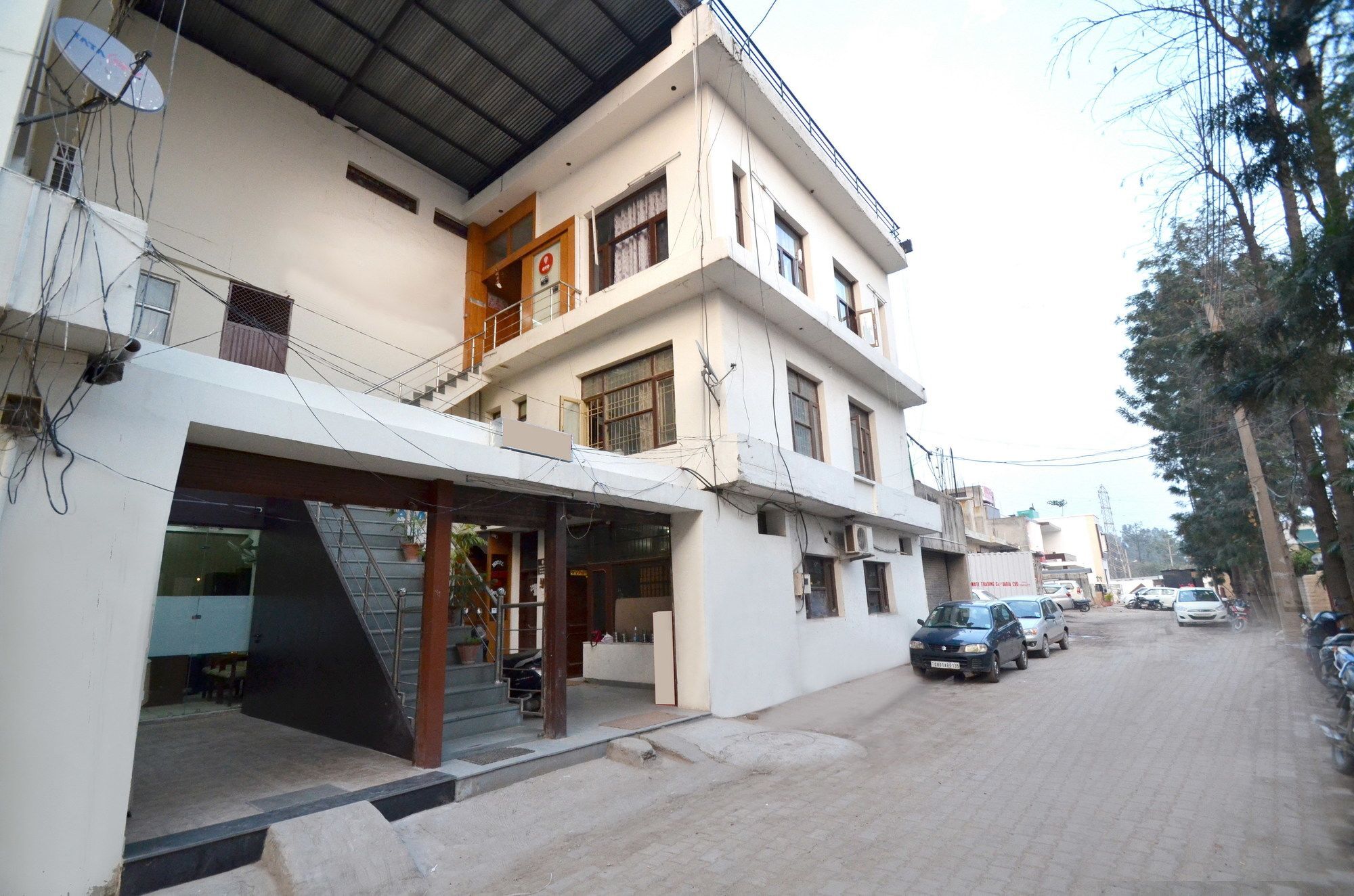 Oyo 5190 Hotel Golden Inn Chandigarh Exterior photo